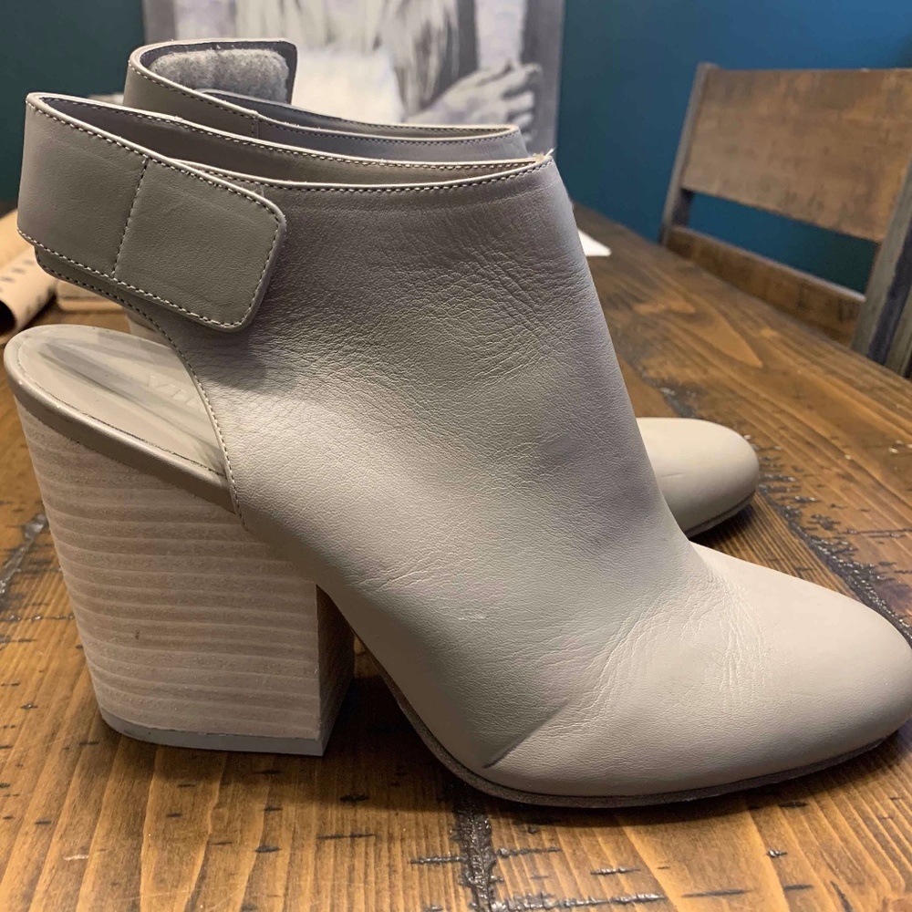 Vince Gray Leather Slingback Bootie - Sz 10